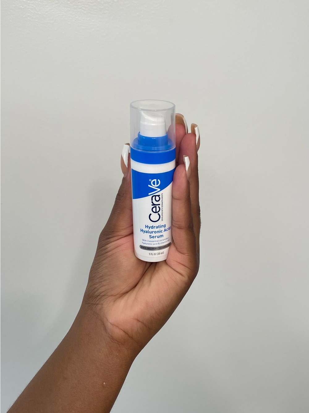 cerave Hyaluronic Hydration Serum - Blue & White